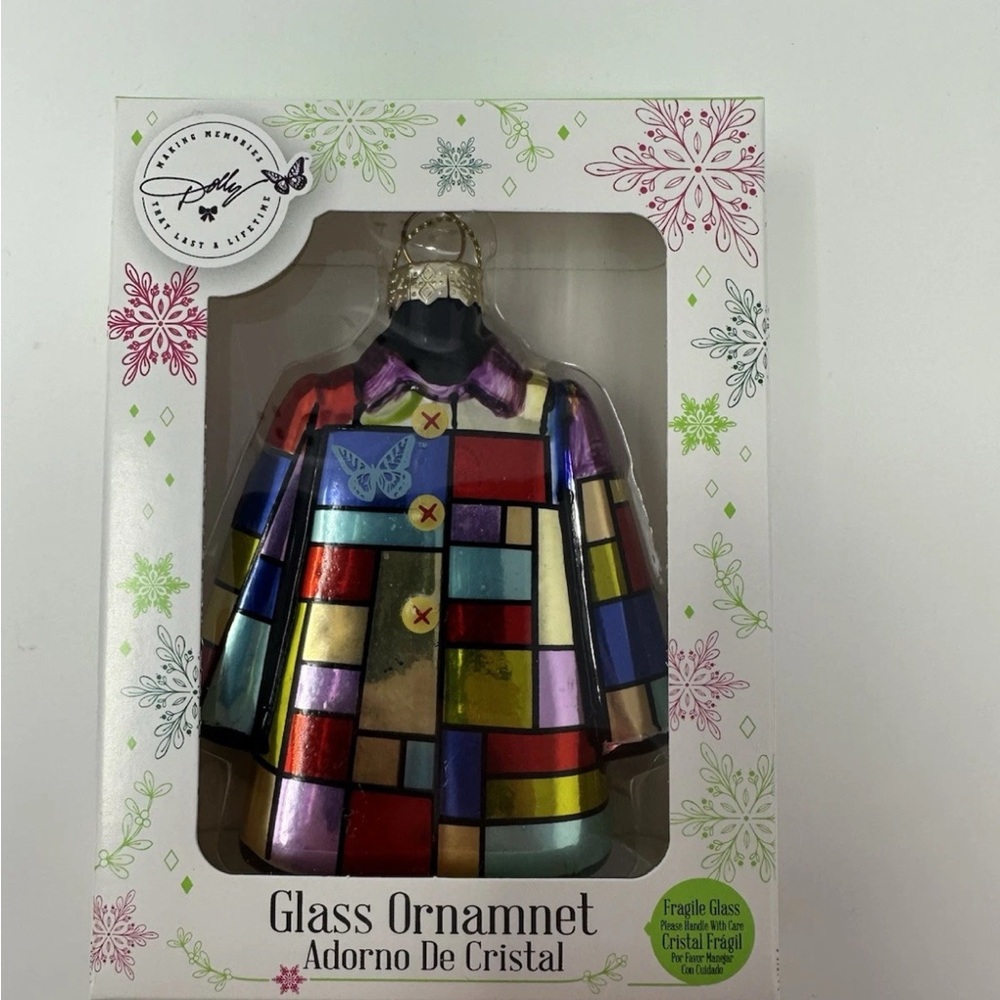 NIB Dolly Parton Coat of Many Colors Ornament